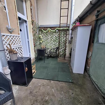 Charming Studio In The City Centre ブダペスト エクステリア 写真