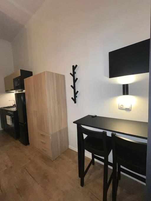 Charming Studio In The City Centre ブダペスト エクステリア 写真